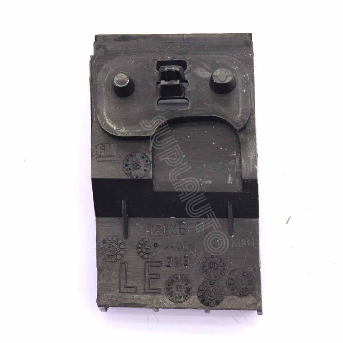 Guia Parachoque Dianteiro Esq Corsa Hatch 2000/ Gm 93397921