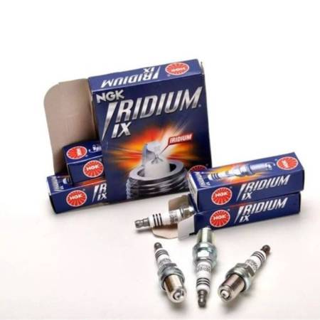 Vela De Ignição Gol Palio Strada Vectra Pajero Porsche 911 Civic Ngk Bkr7Eix