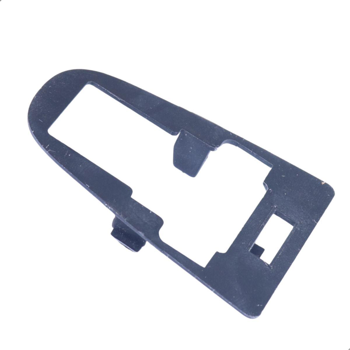 Base Macaneta Externa Dianteira L200 05/ Mitsubishi 5716A037