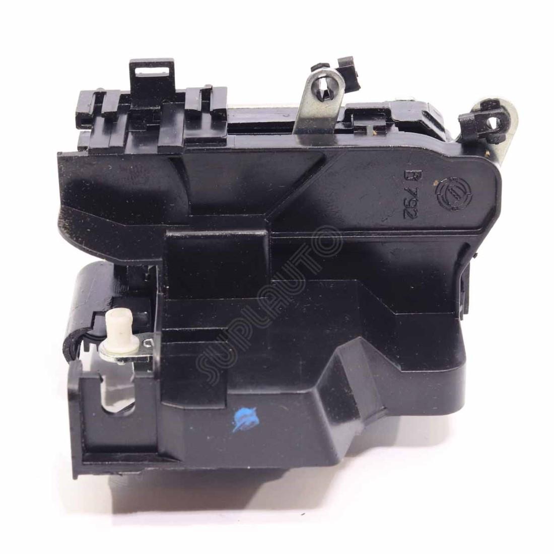 Fechadura Porta Corredica Direita Doblo 2002/ Fiat 46837865