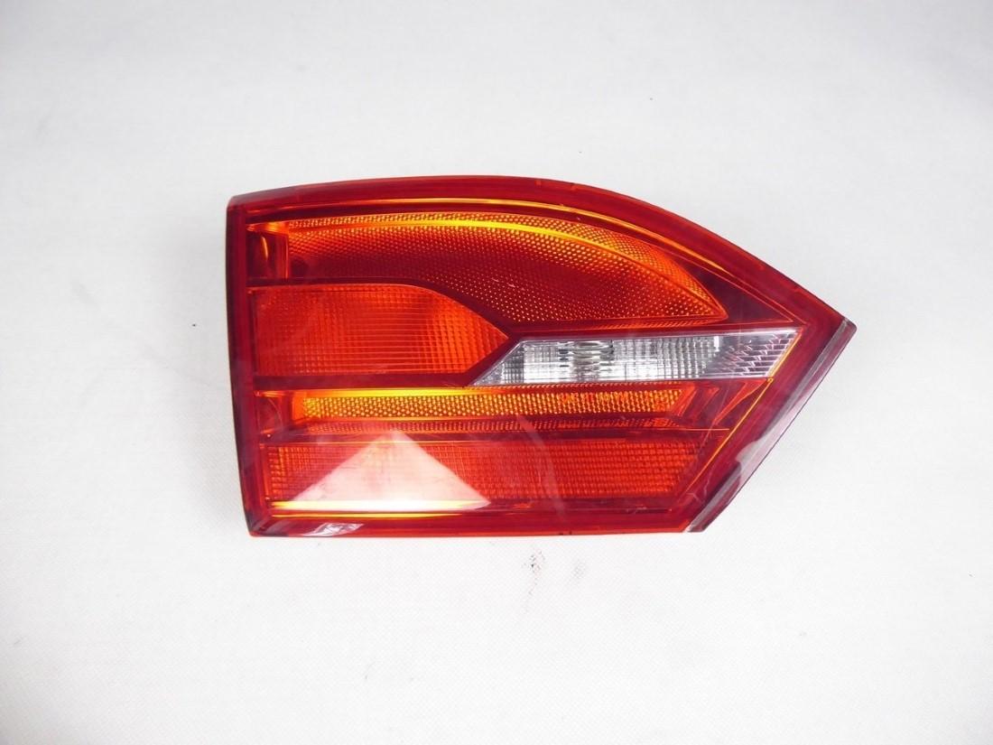 Lanterna Tras Do Porta Mala Le Jetta 2011/2013 Vw 5C6945093C