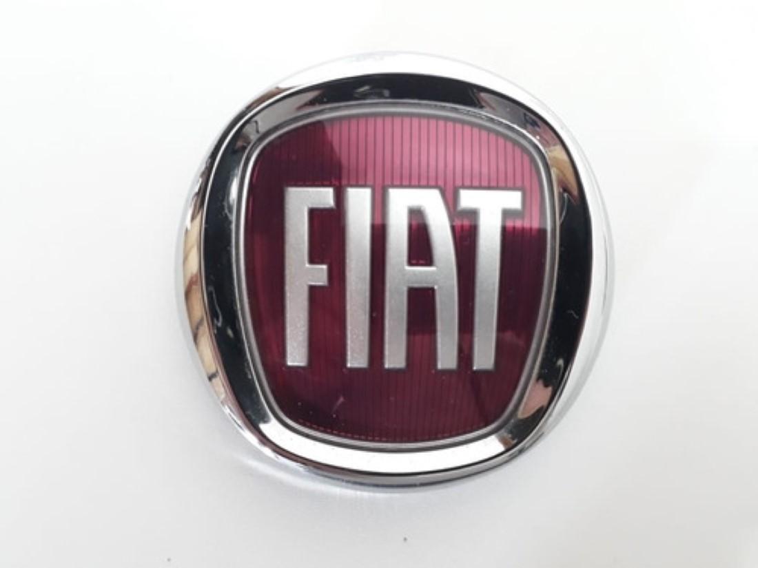 Emblema Fiat Uno Siena Palio Stilo Punto Mobi Fiat 51804366